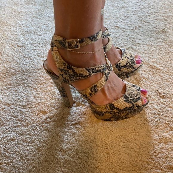 le chateau Shoes - Summer Sale, Bundle Up! Snake print wedge heels